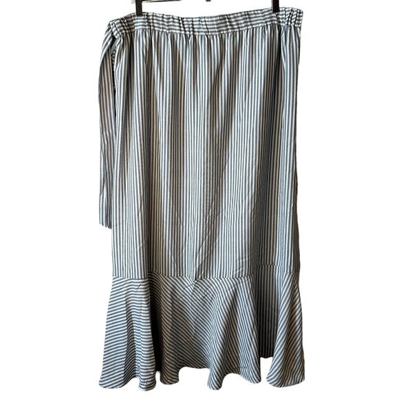 Vince Camuto New Striped Side Ruffle Pull On Midi Skirt Gray White XL Faux Wrap - Picture 3 of 5